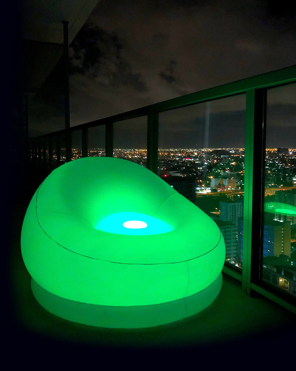  Inflatable LED Chair with Remote – Color Changing Light-Up Lounge Chair for Indoor & Outdoor Use, Waterproof Floating Chair for Pool, Patio, Dorm & Party, Supports Up to 250 lbs 