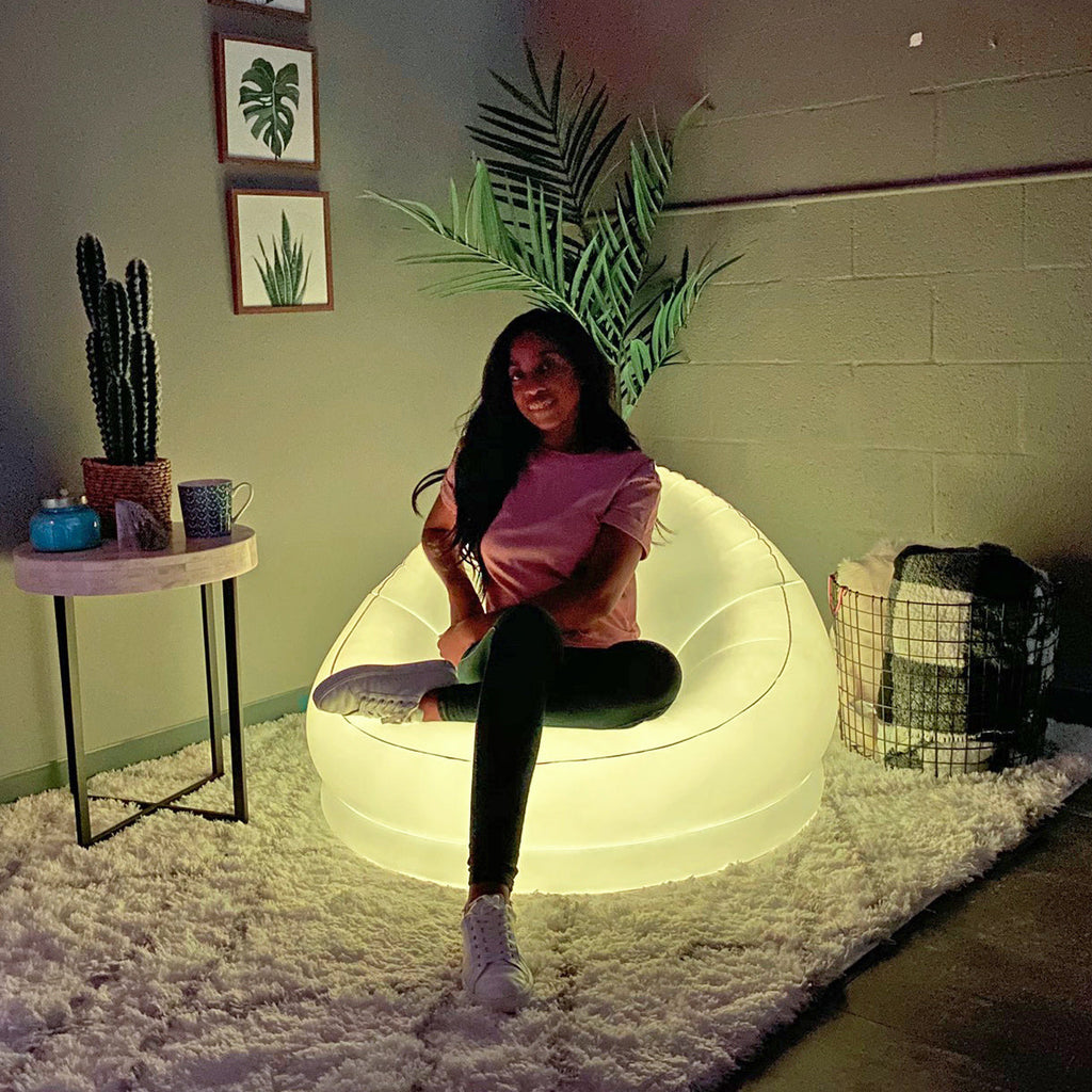  Inflatable LED Chair with Remote – Color Changing Light-Up Lounge Chair for Indoor & Outdoor Use, Waterproof Floating Chair for Pool, Patio, Dorm & Party, Supports Up to 250 lbs 